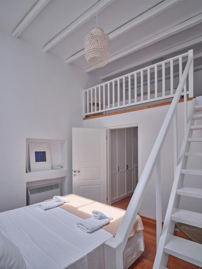 Apartment Retreat - The Loft Parikia (Paros)