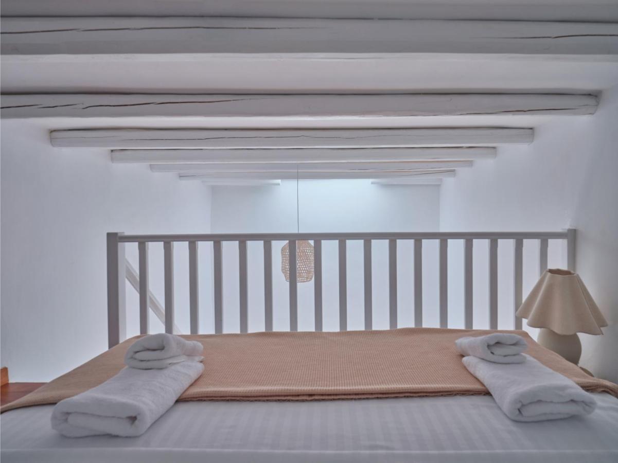 Apartment Retreat - The Loft Parikia (Paros)
